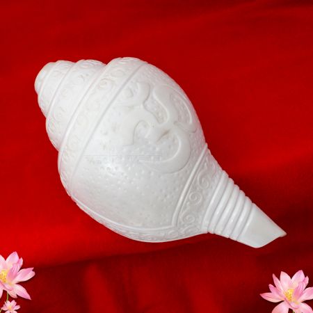 Om Shabda-Brahman Blowing Vamavrati Shank for Pooja, Arti, Bhajan